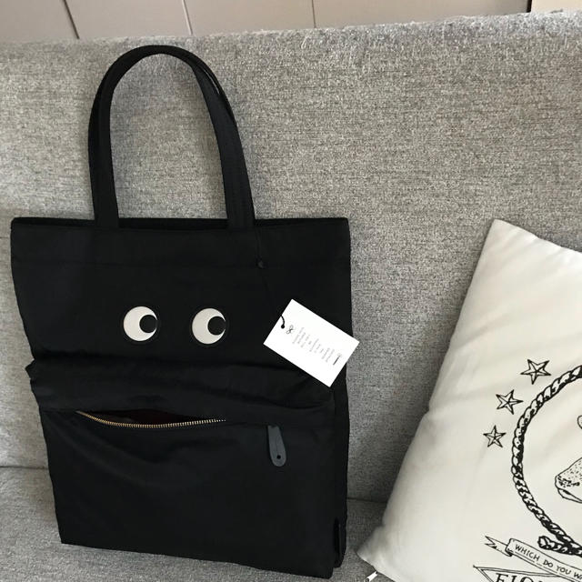 ANYA HINDMARCH トートバッグ