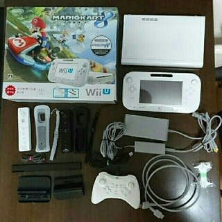 ウィーユー(Wii U)のWii U本体☆マリカー他ソフト付(家庭用ゲーム機本体)