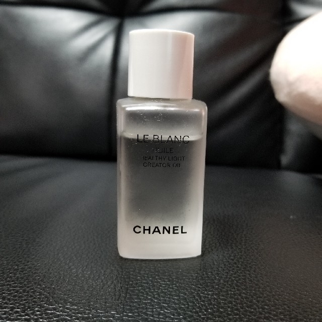 CHANELルブランユイル