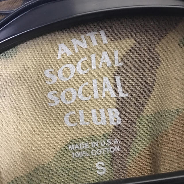 ANTI(アンチ)のanti social social club 迷彩 ジャケット メンズのジャケット/アウター(ミリタリージャケット)の商品写真