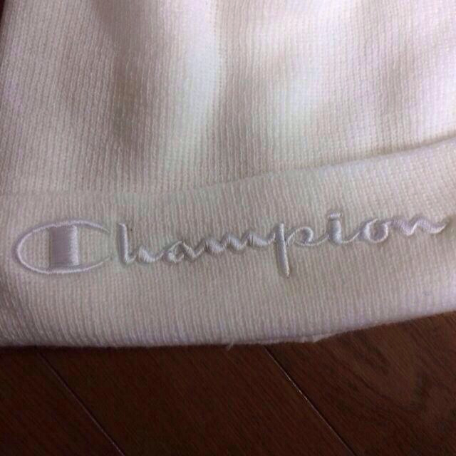 Champion(チャンピオン)のchampion ニット帽 レディースの帽子(ニット帽/ビーニー)の商品写真