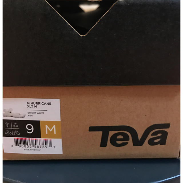 Teva(テバ)の【新品】レア　TEVA ハリーケーン XLT 27.0 (ホワイト文字タグ) メンズの靴/シューズ(サンダル)の商品写真