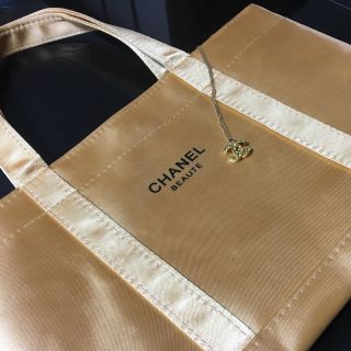 シャネル(CHANEL)のココア様専用 正規品シャネルストラップ  ミニトート付き(キーホルダー/ストラップ)