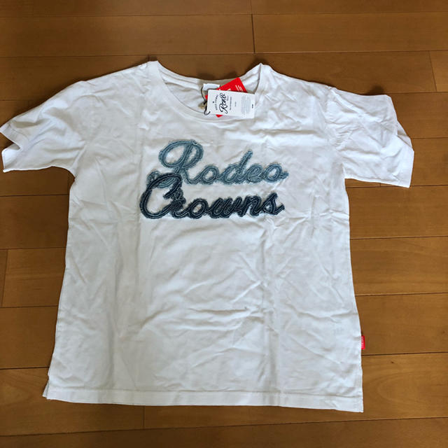RODEO CROWNS WIDE BOWL(ロデオクラウンズワイドボウル)のRCWB 白tシャツ レディースのトップス(Tシャツ(半袖/袖なし))の商品写真