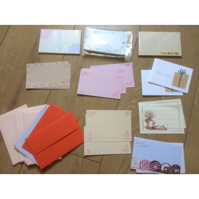 新品 送料無料 メッセージカード 封筒 カードケース クレヨンセット ハンドメイドの文具/ステーショナリー(カード/レター/ラッピング)の商品写真