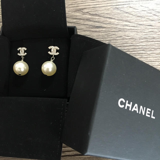 CHANEL ピアス