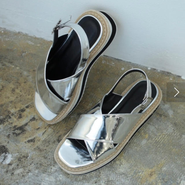 titivate(ティティベイト)の♡titivate♡コンビネーション厚底クロスサンダル レディースの靴/シューズ(サンダル)の商品写真