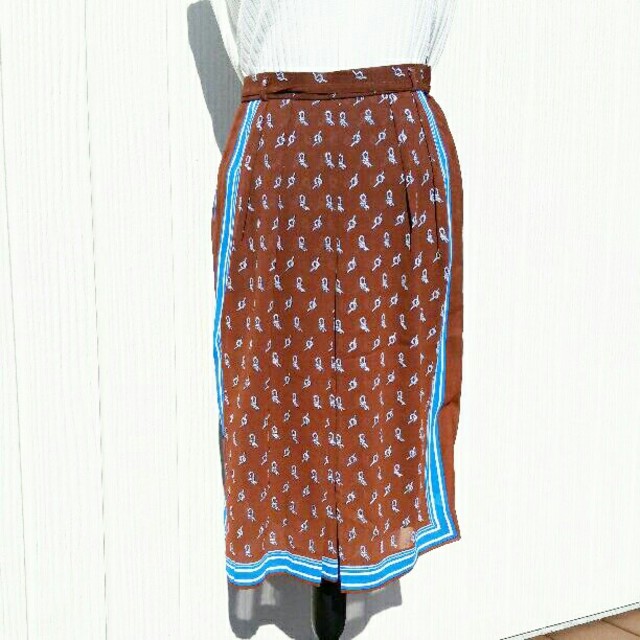 昭和レトロ　スカート　ヴィンテージ　いかり柄 レディースのスカート(ひざ丈スカート)の商品写真