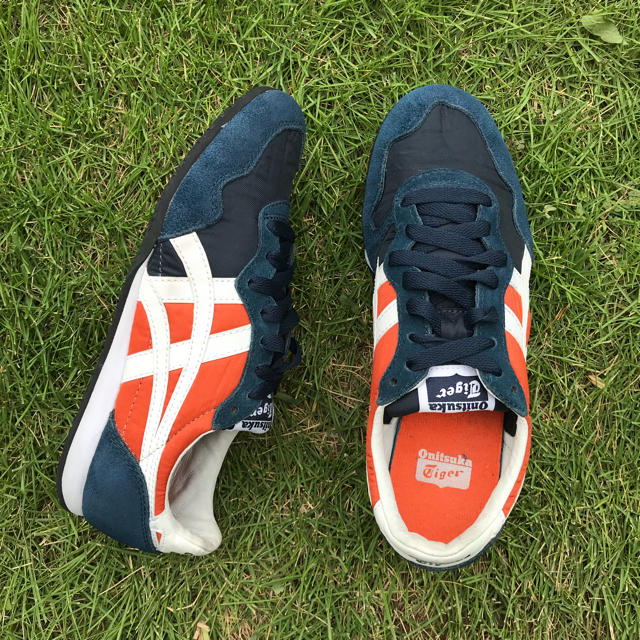 Onitsuka Tiger(オニツカタイガー)の美品23 Onitsuka Tiger オニツカタイガー セラーノ W150 レディースの靴/シューズ(スニーカー)の商品写真