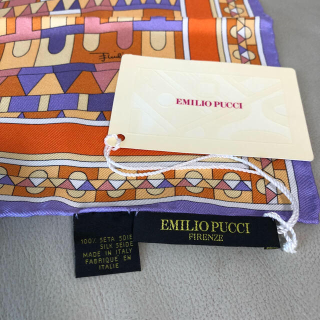 EMILIO PUCCI(エミリオプッチ)のエミリオプッチ シルクミニスカーフ 新品☆ レディースのファッション小物(バンダナ/スカーフ)の商品写真