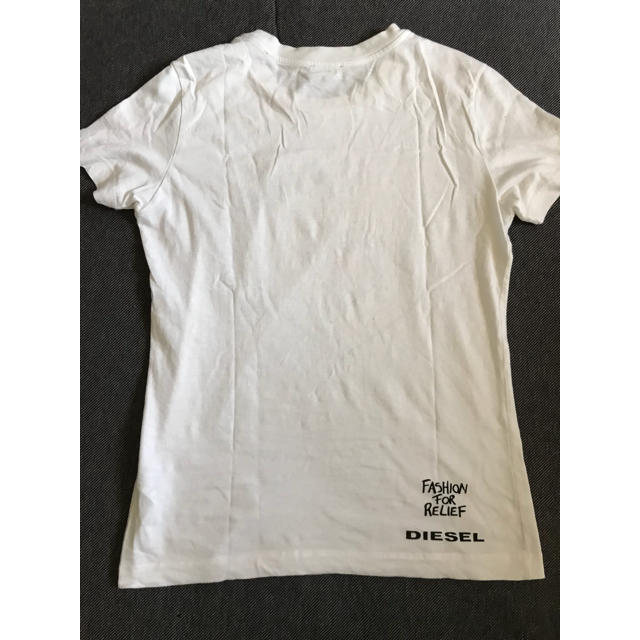 DIESEL(ディーゼル)のDIESEL ホワイトプリントTシャツ☆ used レディースのトップス(Tシャツ(半袖/袖なし))の商品写真