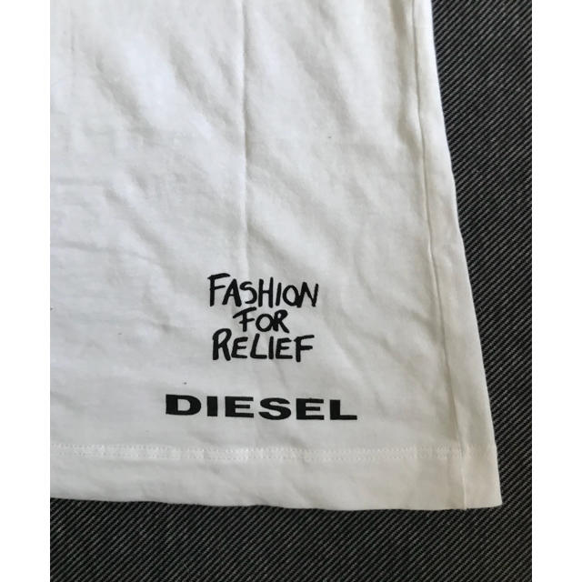 DIESEL(ディーゼル)のDIESEL ホワイトプリントTシャツ☆ used レディースのトップス(Tシャツ(半袖/袖なし))の商品写真