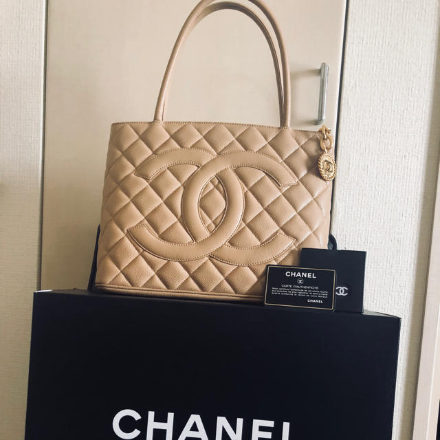 楽天スーパーセール】 CHANEL シャネル☆復刻版☆ベージュゴールド ハンドバッグ シャネル 復刻版トート ベージュ
