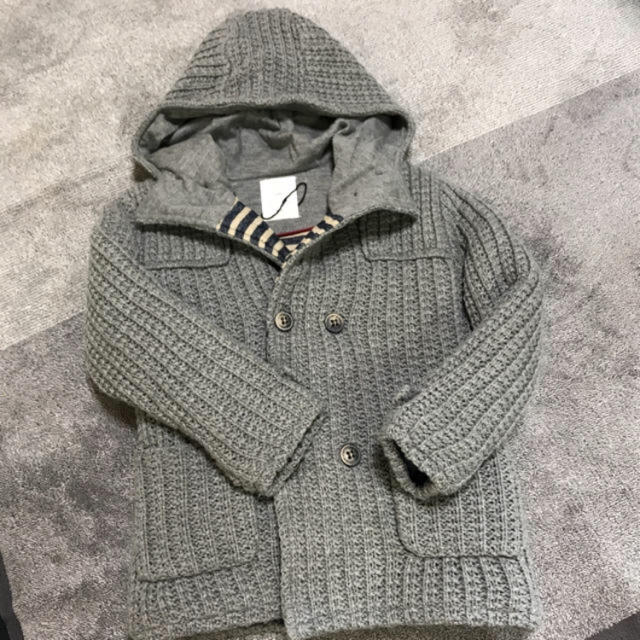 ZARA KIDS(ザラキッズ)の新品♡ZARAキッズ♡ニットコート116 キッズ/ベビー/マタニティのキッズ服男の子用(90cm~)(ジャケット/上着)の商品写真