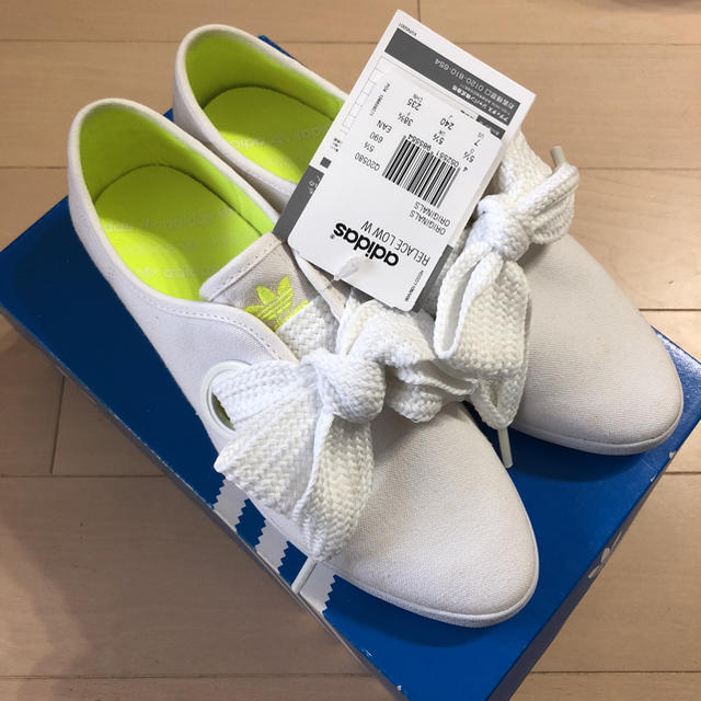 新品 adidas リレースロー