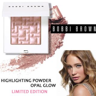 ボビイブラウン(BOBBI BROWN)のSALE💙未入荷BOBBI BROWN/ハイライトパウダー OPAL GLOW(フェイスカラー)