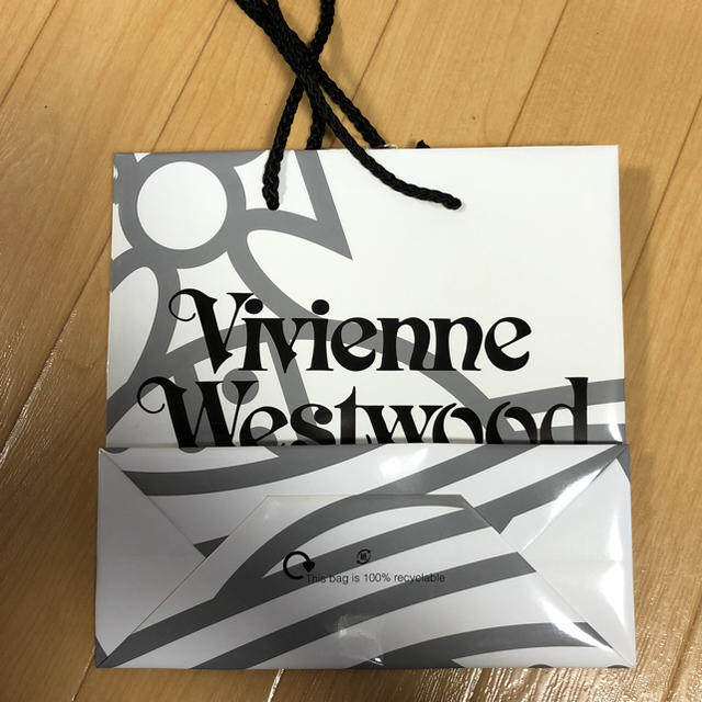 Vivienne Westwood(ヴィヴィアンウエストウッド)のVivienne Westwood 紙袋 レディースのバッグ(ショップ袋)の商品写真