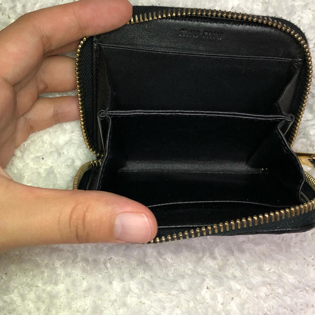 miumiu(ミュウミュウ)のmiumiu マテラッセ コインケース ブラック レディースのファッション小物(財布)の商品写真