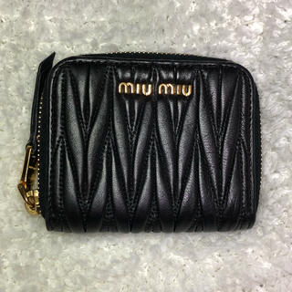 ミュウミュウ(miumiu)のmiumiu マテラッセ コインケース ブラック(財布)