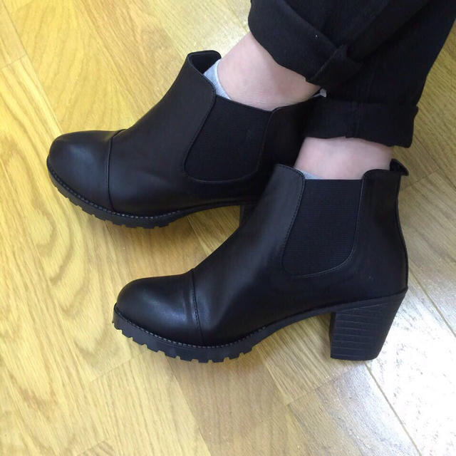サイドゴア☆FA17、黒24cm レディースの靴/シューズ(ブーツ)の商品写真