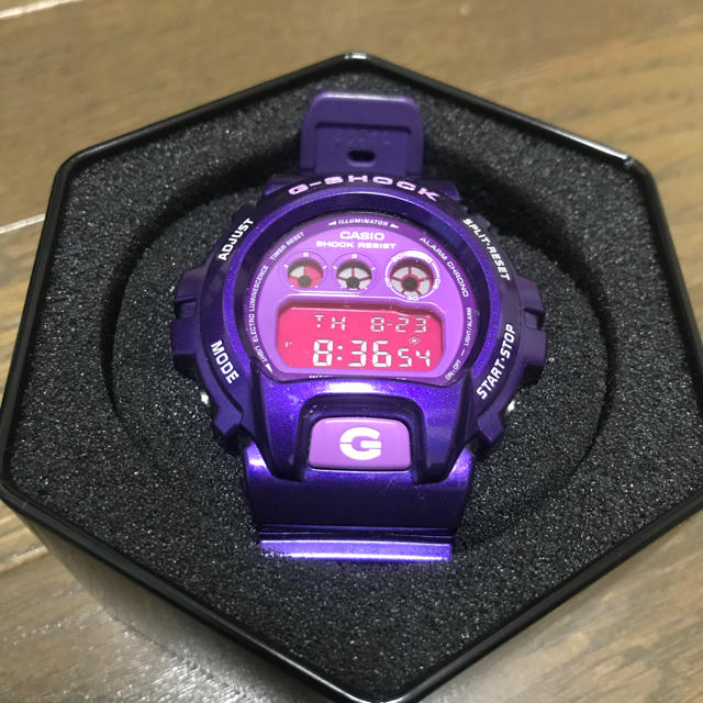 G-SHOCK(ジーショック)のG-SHOCK 箱付き パープル メンズの時計(腕時計(デジタル))の商品写真