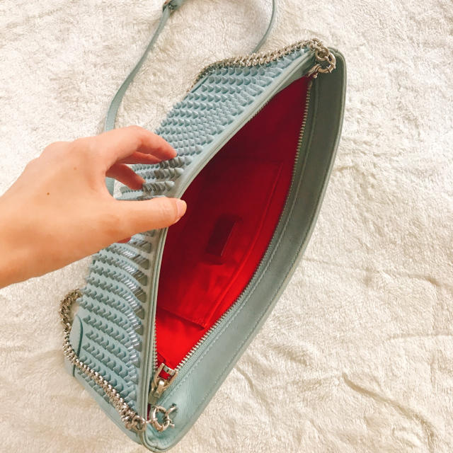 週末値下げ⭐︎美品 Christian Louboutin クラッチバッグ-