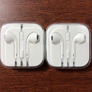 アイフォーン(iPhone)のApple iPhone 純正 イヤホン2個セット (ヘッドフォン/イヤフォン)