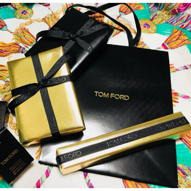 TOM FORD - TomFord Beauty ラッピングセットの通販 by CHI*Kam∀'s shop｜トムフォードならラクマ