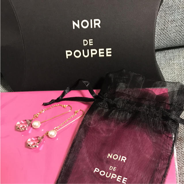 NOIR DE POUPEE レディースのアクセサリー(ピアス)の商品写真