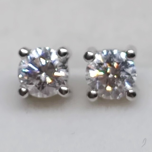 50%OFF】 ダイヤモンドピアス② 合計0.437ct ピアス - dvalima.com.br