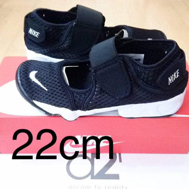 NIKE(ナイキ)の▲ナイキ リフト 3Y 22センチ 二足セット キッズ/ベビー/マタニティのキッズ靴/シューズ(15cm~)(サンダル)の商品写真