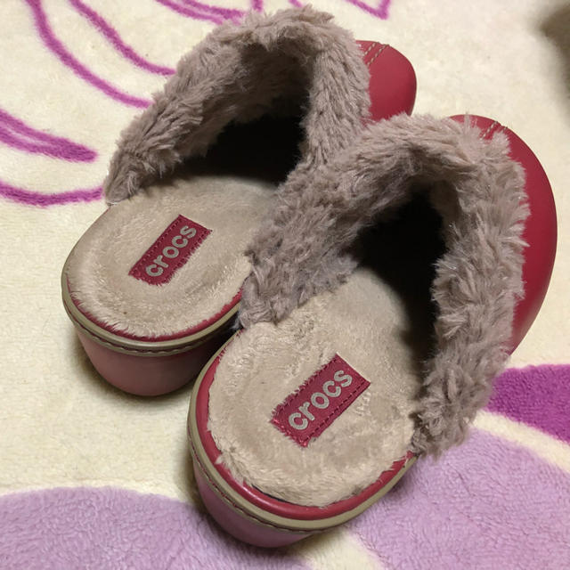 crocs(クロックス)のクロックス ボアサボ レッド 24センチ美品(*´꒳`*) レディースの靴/シューズ(サンダル)の商品写真