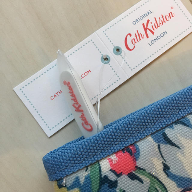 Cath Kidston(キャスキッドソン)のcath kidston キャスキッドソン マルチケース 母子手帳マザーズブック キッズ/ベビー/マタニティのマタニティ(母子手帳ケース)の商品写真