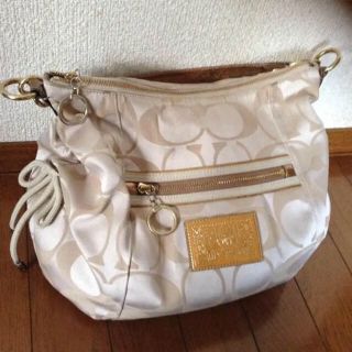 コーチ(COACH)のcoach コーチ ポピー シグネチャー サテンホーボー ショルダーバック(ショルダーバッグ)