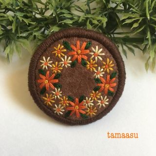 116.お花の刺繍ブローチ✴︎受注製作(コサージュ/ブローチ)