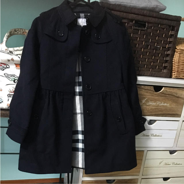 BURBERRY(バーバリー)のバーバリーコート キッズ128 キッズ/ベビー/マタニティのキッズ服女の子用(90cm~)(コート)の商品写真