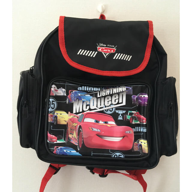 Disney(ディズニー)のはる様専用  中古 ディズニー カーズ リュック 遠足 運動会 かっこいい キッズ/ベビー/マタニティのこども用バッグ(リュックサック)の商品写真