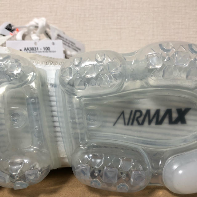 NIKE(ナイキ)の27.5cm‼️ NIKE OFF-WHITE AIR VAPORMAX  メンズの靴/シューズ(スニーカー)の商品写真