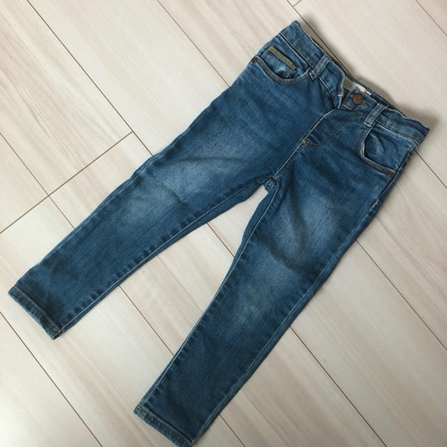 ZARA KIDS(ザラキッズ)のZara 104cm キッズ/ベビー/マタニティのキッズ服男の子用(90cm~)(パンツ/スパッツ)の商品写真