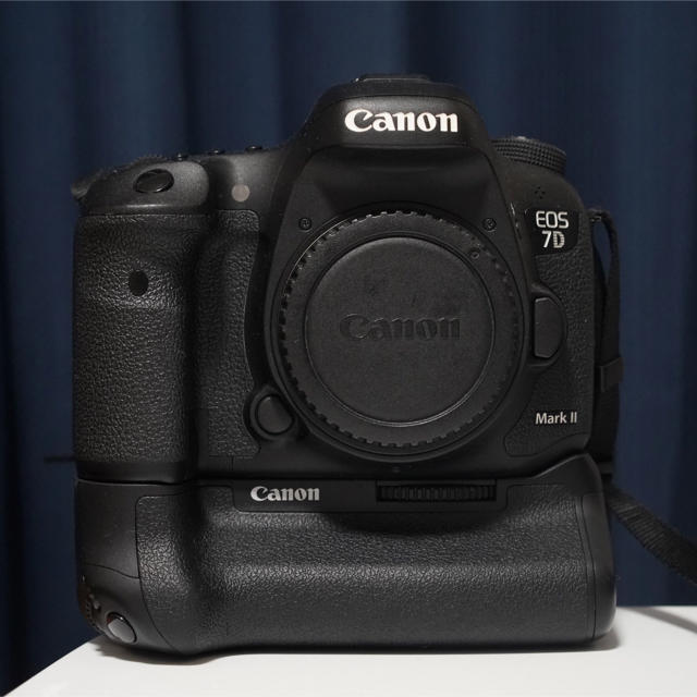 Canon - Canon EOS 7DMarkII 純正バッテリーグリップ付き