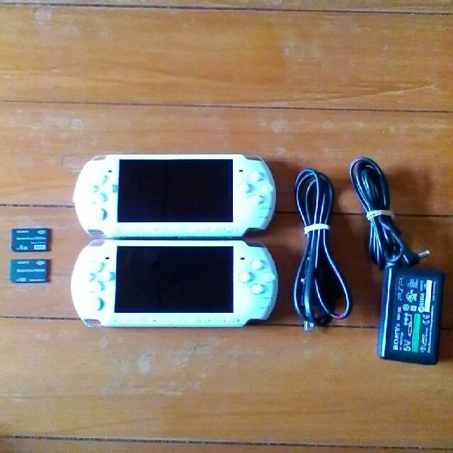 psp3000 二台携帯用ゲーム機本体