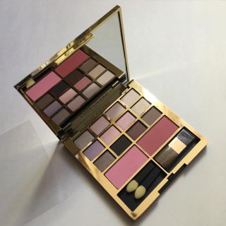 エスティローダー(Estee Lauder)の【新品】アイ&チークパレット(コフレ/メイクアップセット)