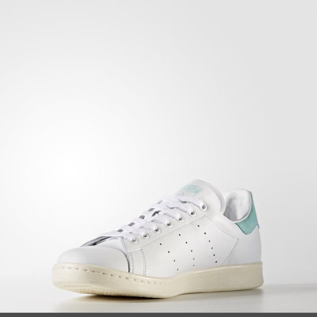 adidas(アディダス)の新品タグ付き STAN SMITH アディダスオリジナルス 23センチ レディースの靴/シューズ(スニーカー)の商品写真