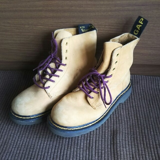 Dr.Martens(ドクターマーチン)のTHE GAP ８ホールブーツ　スエード調 メンズの靴/シューズ(ブーツ)の商品写真