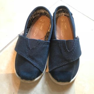 トムズ(TOMS)の値下げ‼️♡TOMSキッズシューズ(スニーカー)