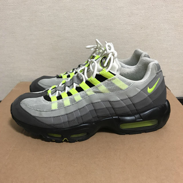 NIKE(ナイキ)のairmax95 og イエローグラデ メンズの靴/シューズ(スニーカー)の商品写真