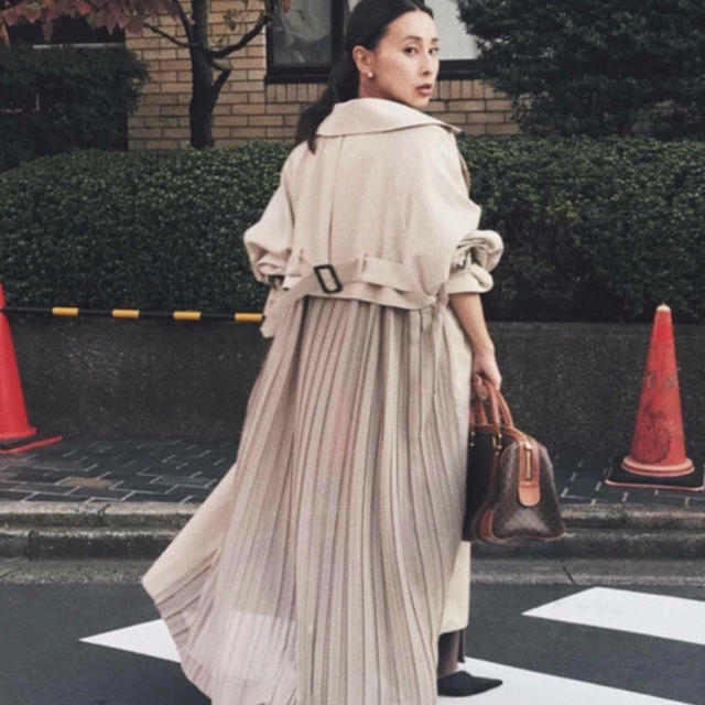 【入手困難】SEE THROUGH BACK PLEATS TRENCH