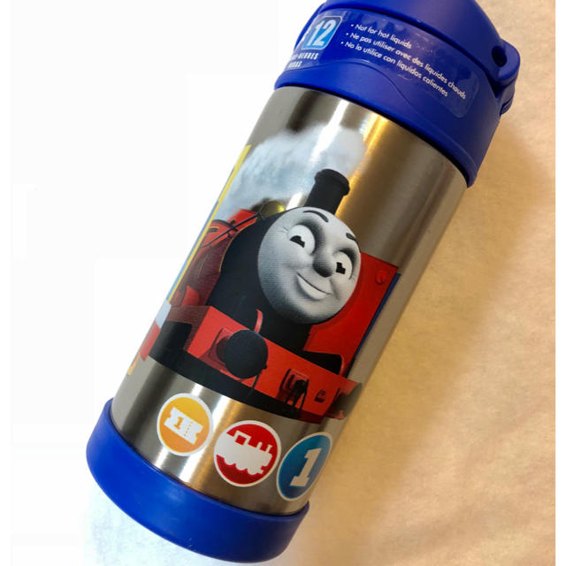 THERMOS(サーモス)のトーマス♡サーモス水筒♡ストローマグ 替えストロー二本セット キッズ/ベビー/マタニティの授乳/お食事用品(水筒)の商品写真