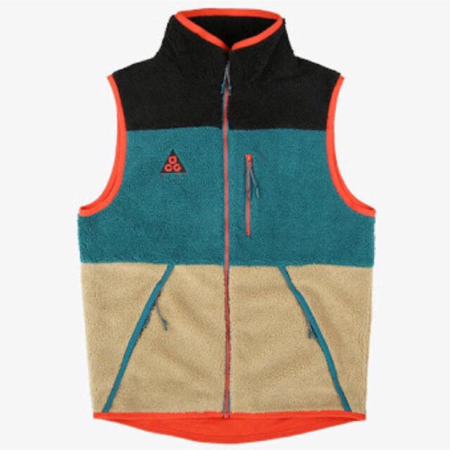 NIKE(ナイキ)の最安値 NIKE ACG NSW VEST BLACK & BEIGE メンズのジャケット/アウター(ナイロンジャケット)の商品写真