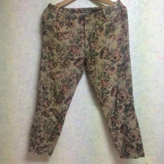 ジャーナルスタンダード(JOURNAL STANDARD)のJournal Standard花柄PT(クロップドパンツ)